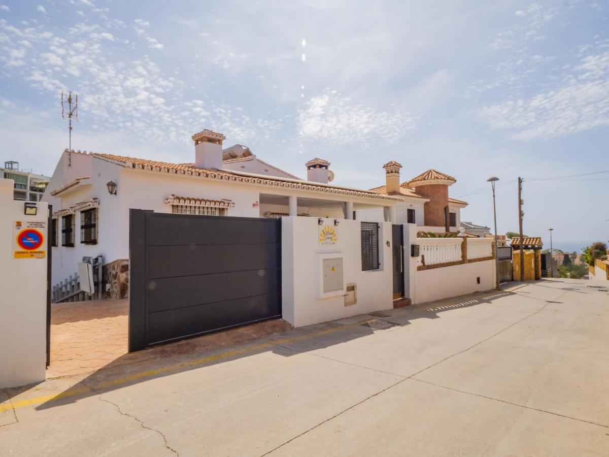 Cubo'S Hostal William'S Sunny 1 With Breakfast Torre de Benagalbon Buitenkant foto