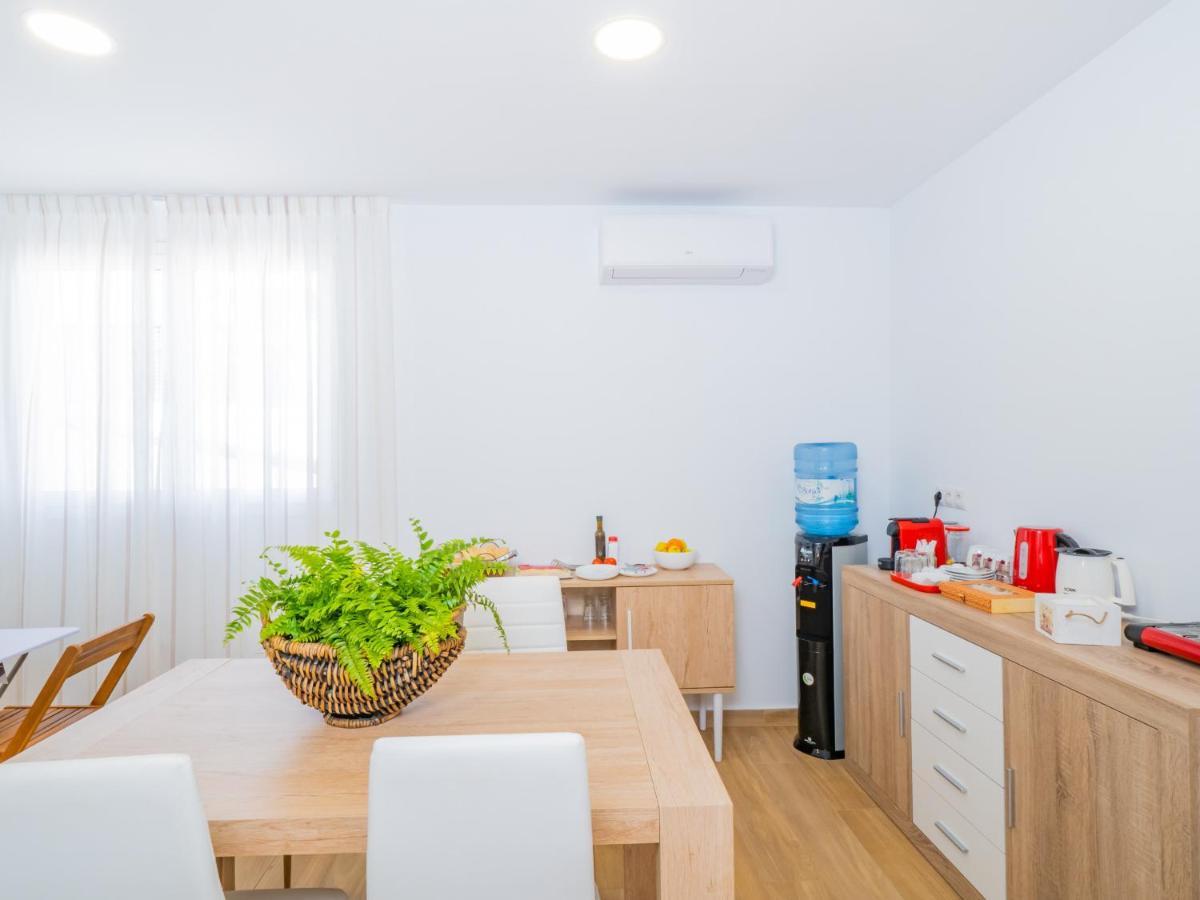 Cubo'S Hostal William'S Sunny 1 With Breakfast Torre de Benagalbon Buitenkant foto